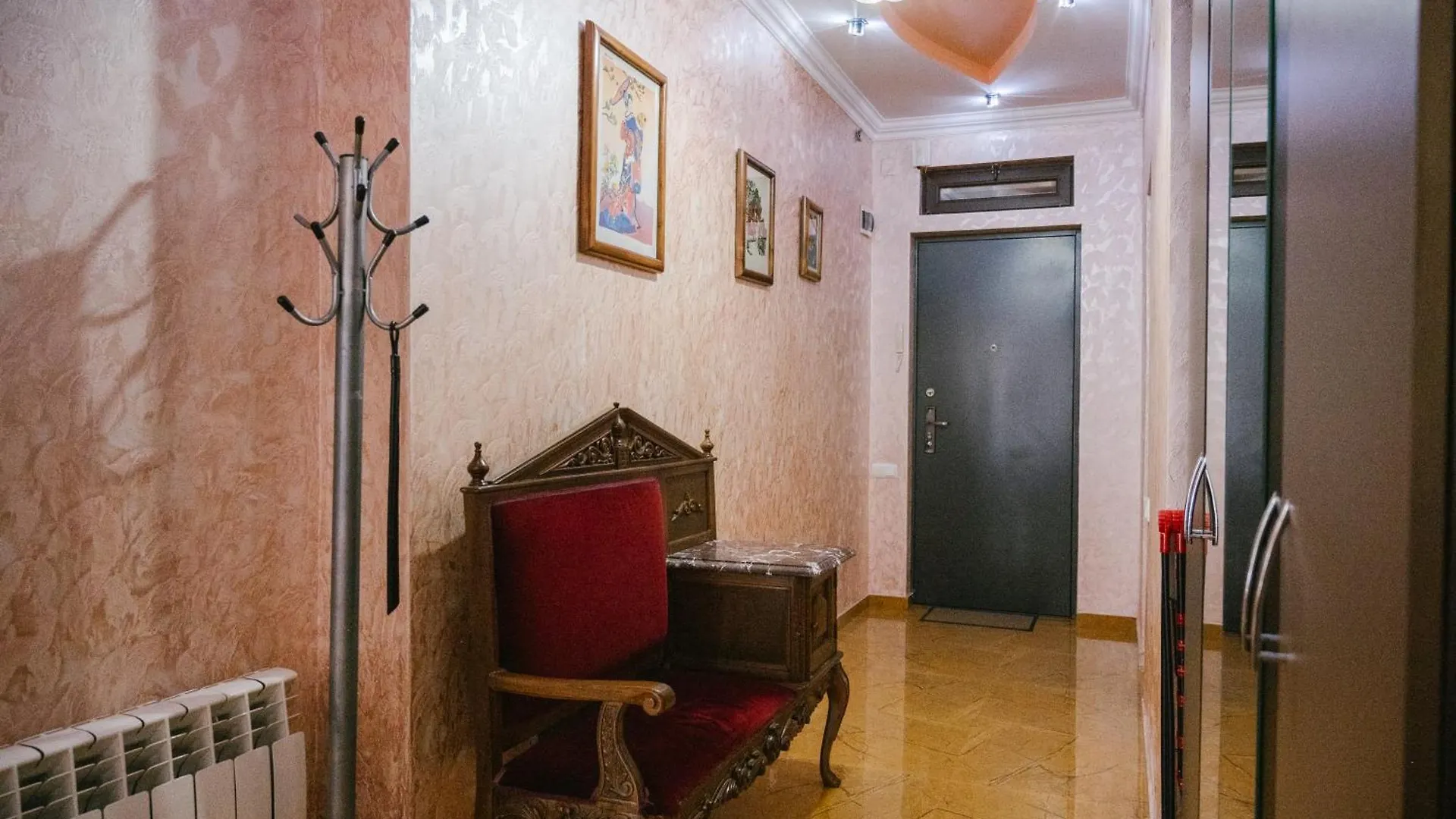 Ekaterine'S Apartments Batumi
