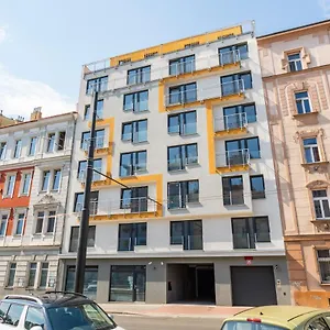 https://brand-new-studio-apartment-31-in-brand-new-building.praguehotelsweb.com